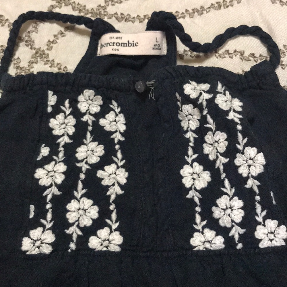 Shirt - Picture 2 of 4